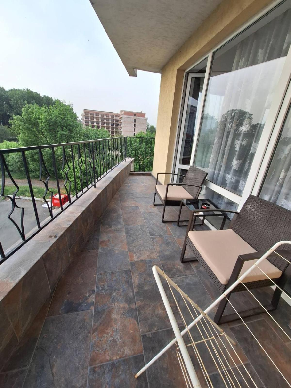 Луксозен Апартамент Срещу Какао Sunny Beach Esterno foto